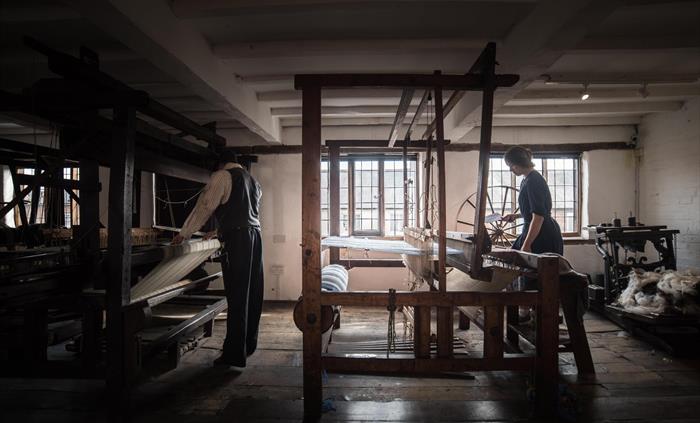 A loom in action